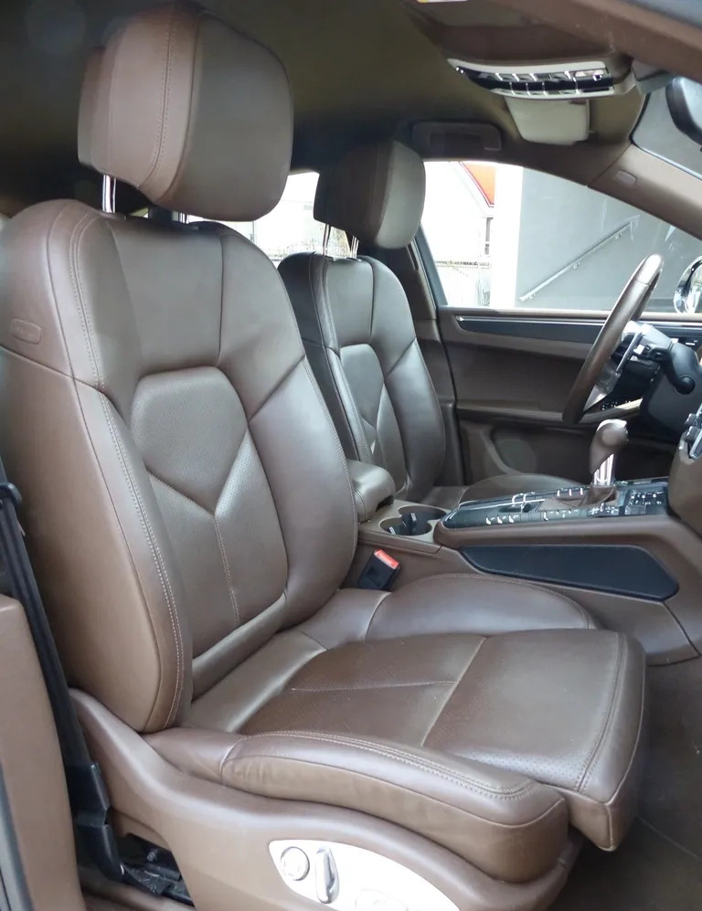 Porsche Macan cena 154900 przebieg: 92959, rok produkcji 2017 z Limanowa małe 301